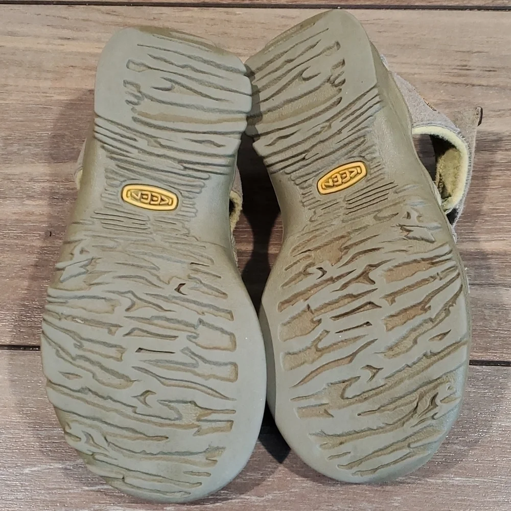 Keen Kids Boy Outdoor Hiking Waterproof Sandals shoes sz 12 Toddler